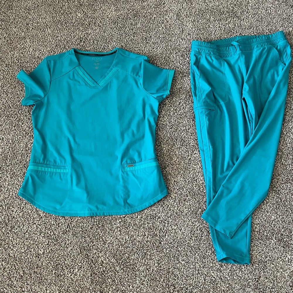 Cherokee Turquoise Scrub Top